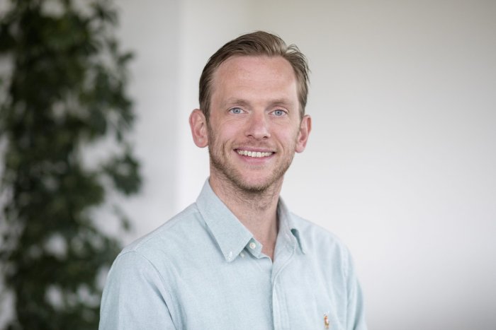 Protretfoto van Martijn Blok directeur Vlaardingen in Beweging